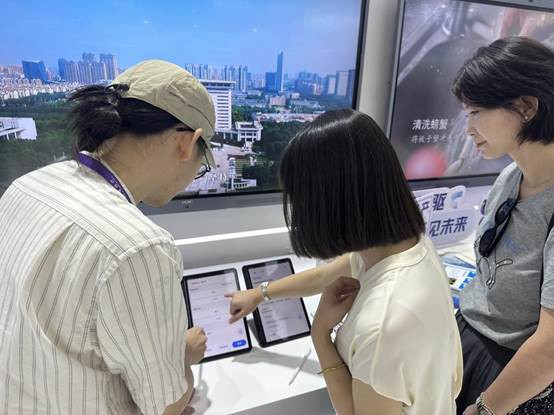 BC3C03B8-19FA-40BC-9812-CFF63E594552